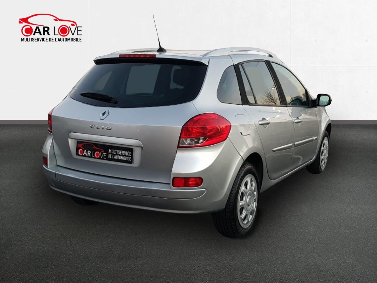 Renault Clio III Estate 1,5 DCI 70ch GPS - Voitures