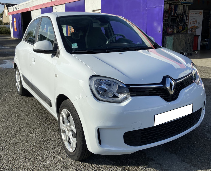 Photo 2 de l'offre de RENAULT TWINGO III 1.0 SCE 75CH ZEN à 10990€ chez Amimer autos