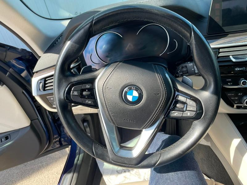 Photo 19 de l'offre de BMW Serie 5 Touring 520dA 190ch Luxury à 29900€ chez Dugast automobiles