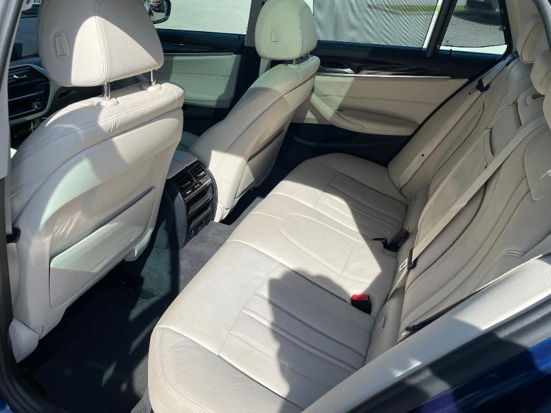 Photo 15 de l'offre de BMW Serie 5 Touring 520dA 190ch Luxury à 29900€ chez Dugast automobiles