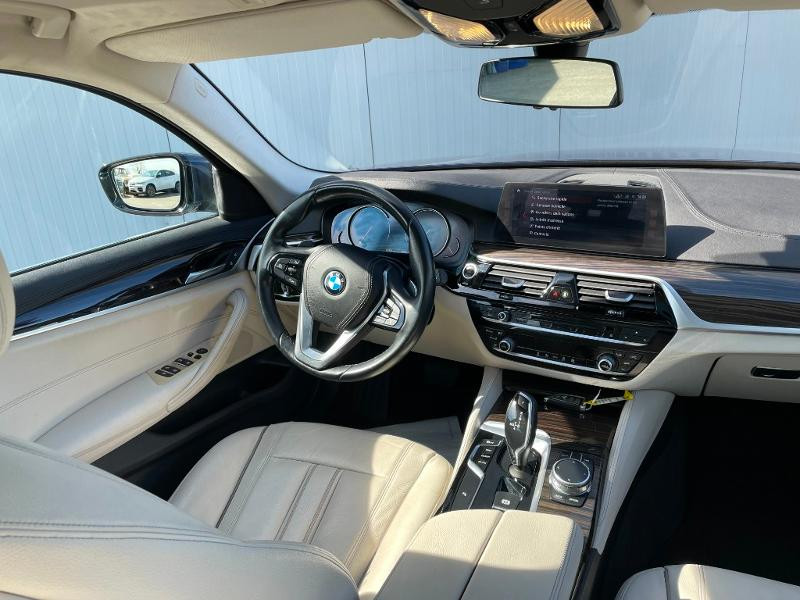 Photo 9 de l'offre de BMW Serie 5 Touring 520dA 190ch Luxury à 29900€ chez Dugast automobiles