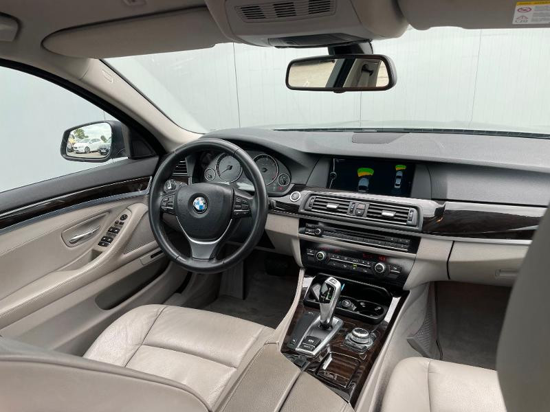 Photo 9 de l'offre de BMW Serie 5 530dA 245ch Luxe à 17900€ chez Dugast automobiles