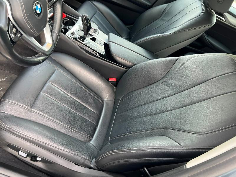 Photo 16 de l'offre de BMW Serie 5 Touring 520dA xDrive 190ch Business à 27900€ chez Dugast automobiles