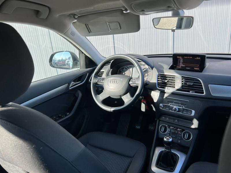 Photo 6 de l'offre de AUDI Q3 2.0 TDI 150ch ultra Business line à 21900€ chez Dugast automobiles