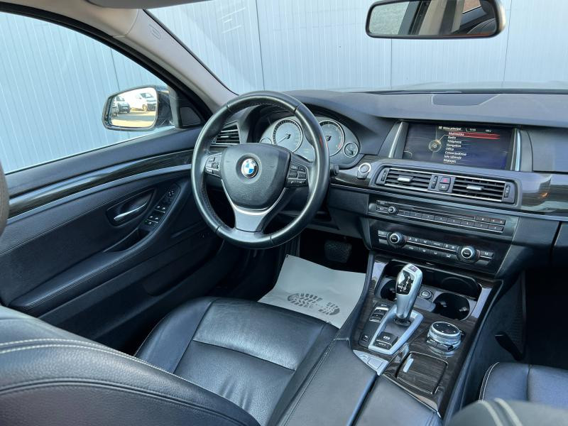Photo 9 de l'offre de BMW Série 5 Touring 530dA 258ch Luxury à 16900€ chez Dugast automobiles