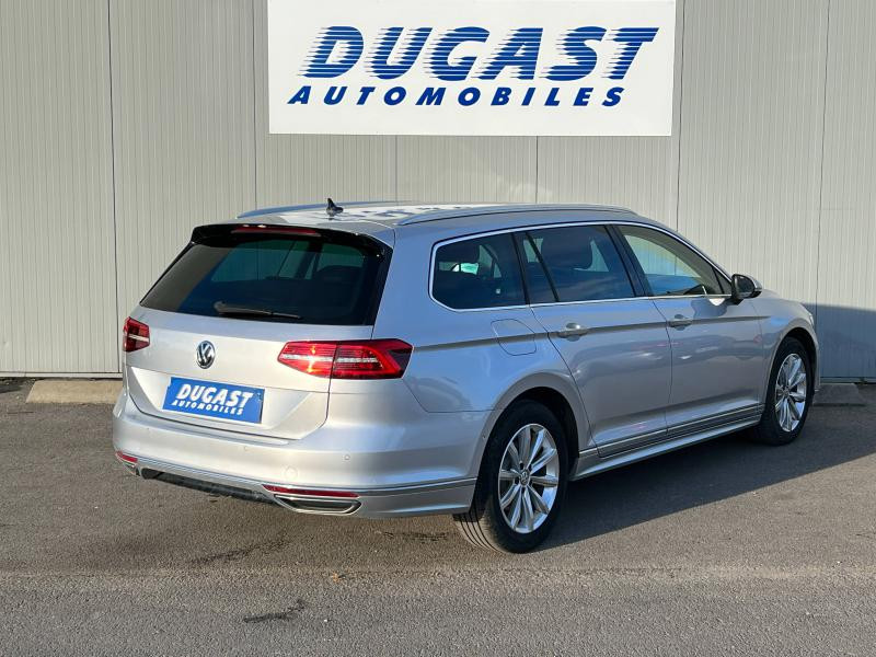 Photo 3 de l'offre de VOLKSWAGEN Passat SW 2.0 TDI 190ch Carat Exclusive DSG7 Euro6d-T à 19900€ chez Dugast automobiles