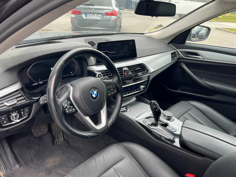 Photo 10 de l'offre de BMW Série 5 Touring 530dA xDrive 265ch Business Design Euro6d-T 153g à 35900€ chez Dugast automobiles