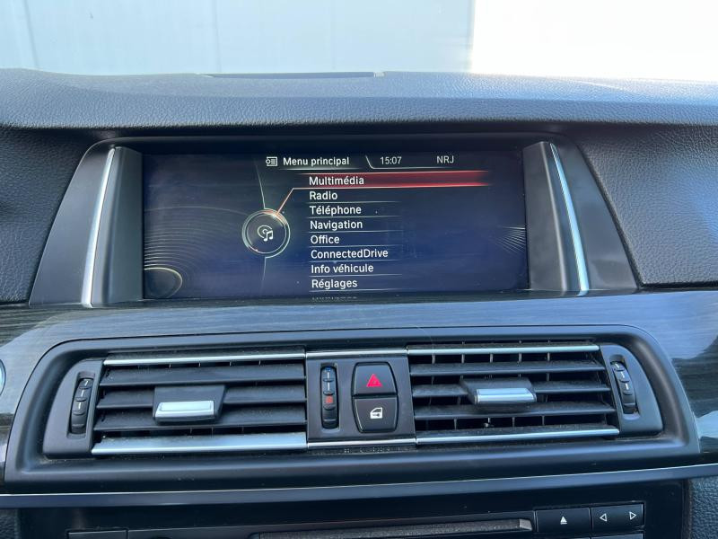 Photo 24 de l'offre de BMW Série 5 Touring 530dA 258ch Luxury à 16900€ chez Dugast automobiles