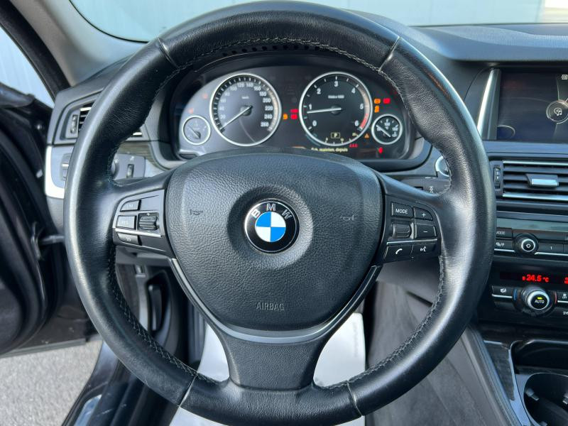 Photo 20 de l'offre de BMW Série 5 Touring 530dA 258ch Luxury à 16900€ chez Dugast automobiles
