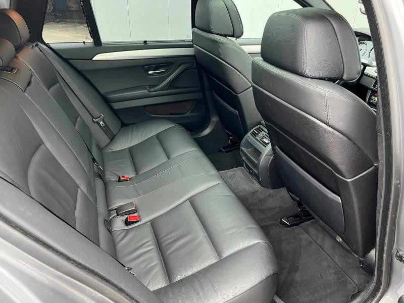 Photo 9 de l'offre de BMW Série 5 Touring 530dA xDrive 258ch Luxury à 18900€ chez Dugast automobiles