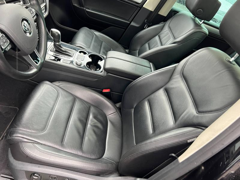 Photo 24 de l'offre de VOLKSWAGEN Touareg 3.0 V6 TDI 262ch BlueMotion Technology Carat Edition 4Motion Tiptronic à 33900€ chez Dugast automobiles