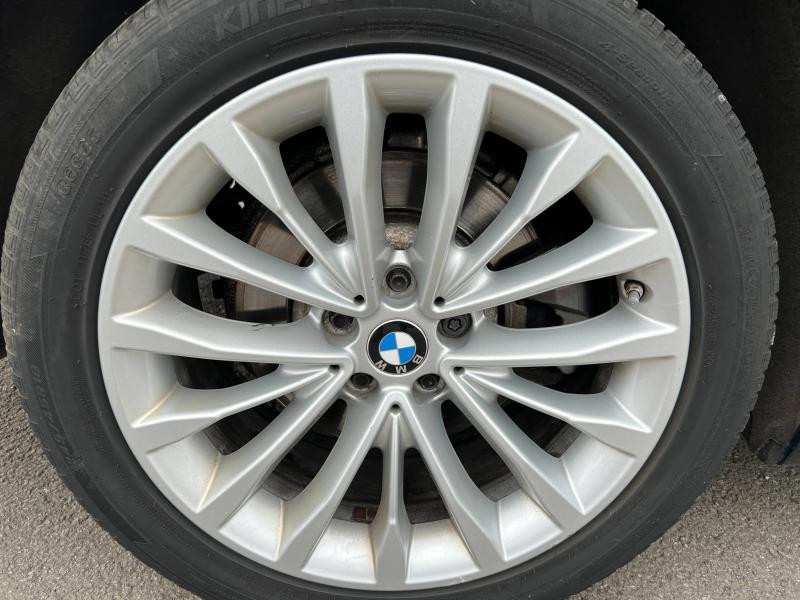 Photo 14 de l'offre de BMW Série 5 Touring 520dA 190ch Luxury Steptronic à 32900€ chez Dugast automobiles