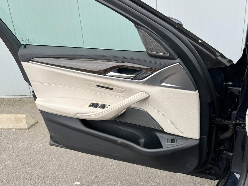 Photo 31 de l'offre de BMW Série 5 Touring 520dA 190ch Luxury Steptronic à 32900€ chez Dugast automobiles