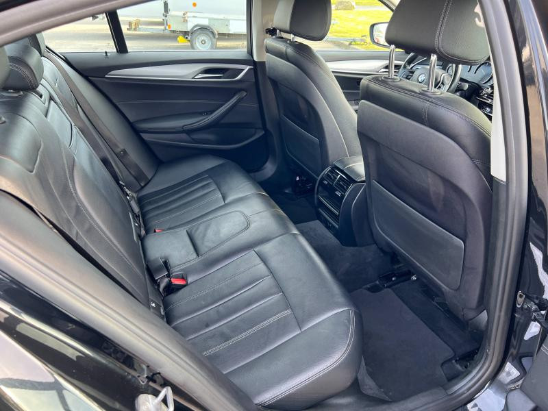 Photo 8 de l'offre de BMW Série 5 520dA 190ch Lounge Euro6d-T à 25900€ chez Dugast automobiles