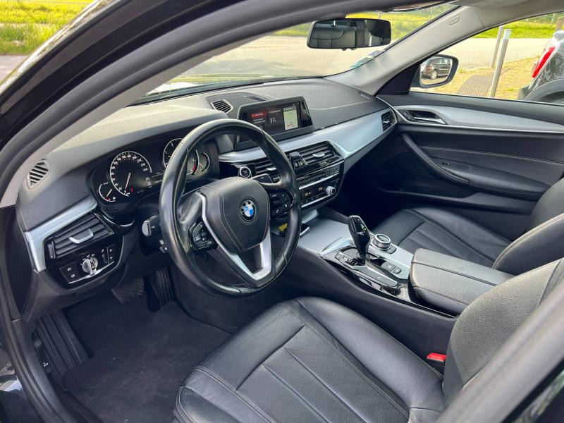 Photo 14 de l'offre de BMW Série 5 520dA 190ch Lounge Euro6d-T à 25900€ chez Dugast automobiles