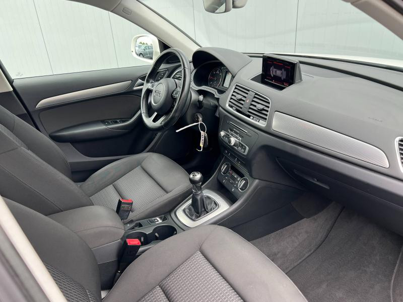 Photo 5 de l'offre de AUDI Q3 2.0 TDI 150ch ultra Business line à 17900€ chez Dugast automobiles