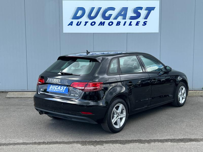Photo 4 de l'offre de AUDI A3 Sportback 30 TDI 116ch Business line S tronic 7 à 19900€ chez Dugast automobiles