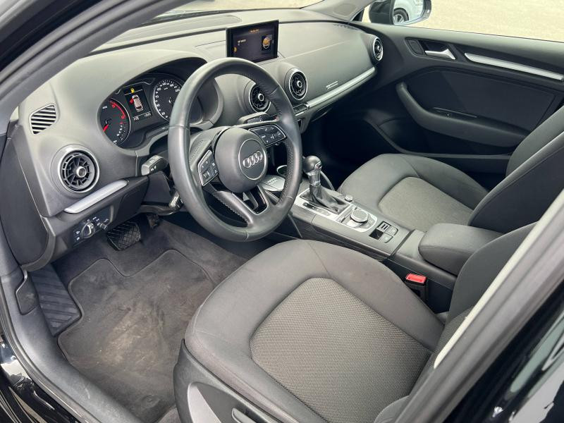 Photo 14 de l'offre de AUDI A3 Sportback 30 TDI 116ch Business line S tronic 7 à 19900€ chez Dugast automobiles