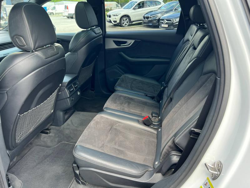 Photo 18 de l'offre de AUDI SQ7 4.0 V8 TDI 435ch clean diesel quattro Tiptronic 5 places à 66900€ chez Dugast automobiles