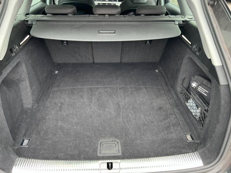 Photo 12 de l'offre de AUDI A4 Avant 30 TDI 122ch Business line à 18900€ chez Dugast automobiles