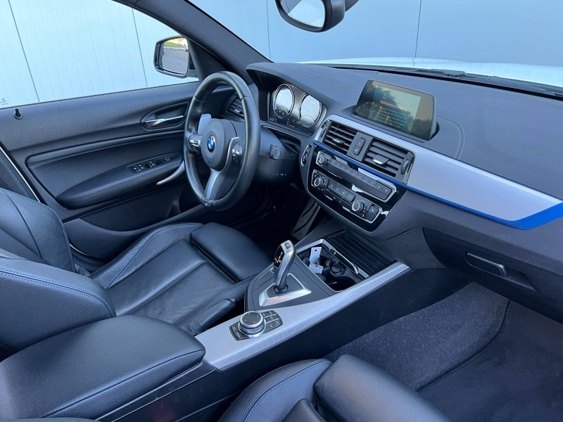 Photo 5 de l'offre de BMW Série 1 118iA 136ch Sport 5p Euro6d-T à 21900€ chez Dugast automobiles