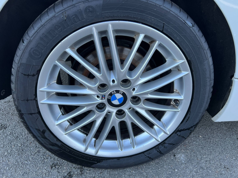 Photo 11 de l'offre de BMW Série 1 118iA 136ch Sport 5p Euro6d-T à 21900€ chez Dugast automobiles
