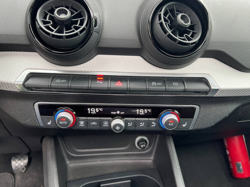 Photo 21 de l'offre de AUDI Q2 1.6 TDI 116ch Business line à 19900€ chez Dugast automobiles