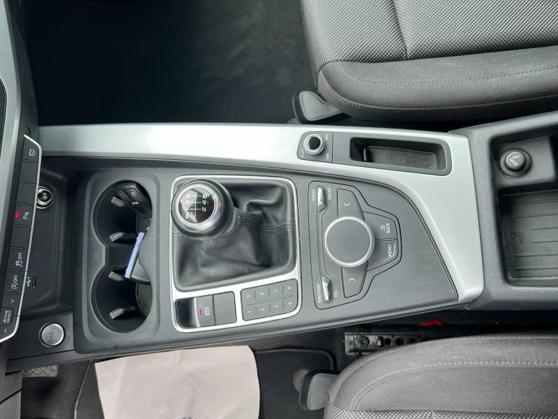 Photo 23 de l'offre de AUDI A4 Avant 30 TDI 122ch Business line à 18900€ chez Dugast automobiles