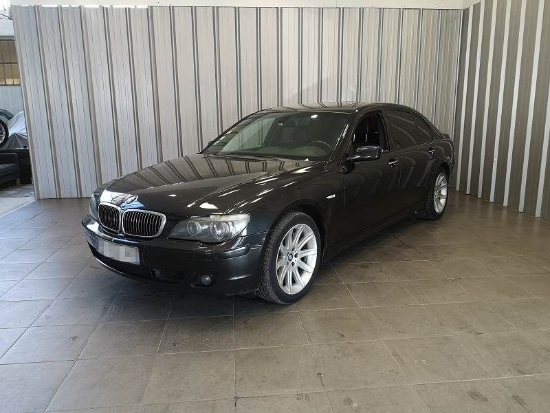 Photo 1 de l'offre de BMW SERIE 7 (E65) 750LIA 367CH à 12990€ chez Auto VEC