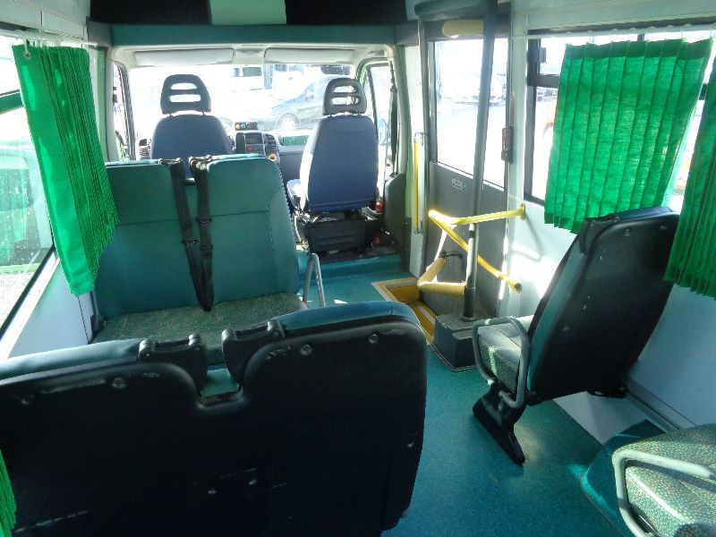 Photo 9 de l'offre de PEUGEOT BOXER MINIBUS HDI à 8990€ chez Auto VEC