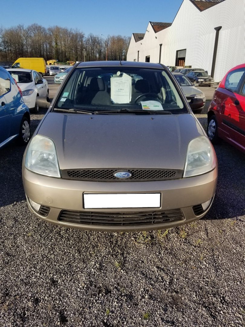 Photo 1 de l'offre de FORD FIESTA 1.4 TDCI 68CH AMBIENTE 5P à 4990€ chez Auto VEC