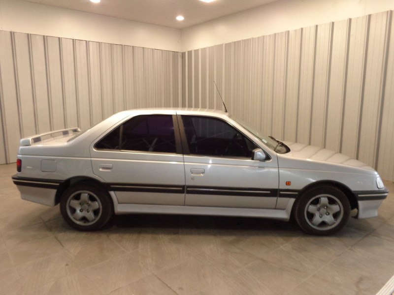 Photo 11 de l'offre de PEUGEOT 405 2.0 MI 16 4P à 10990€ chez Auto VEC