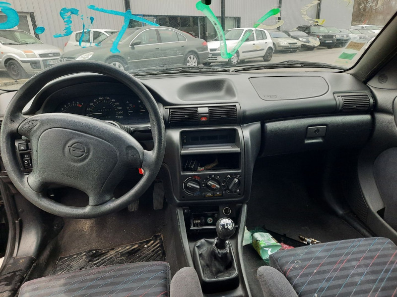 Photo 7 de l'offre de OPEL ASTRA CABRIOLET ** PROCEDUR 1.8 115CH à 4490€ chez Auto VEC
