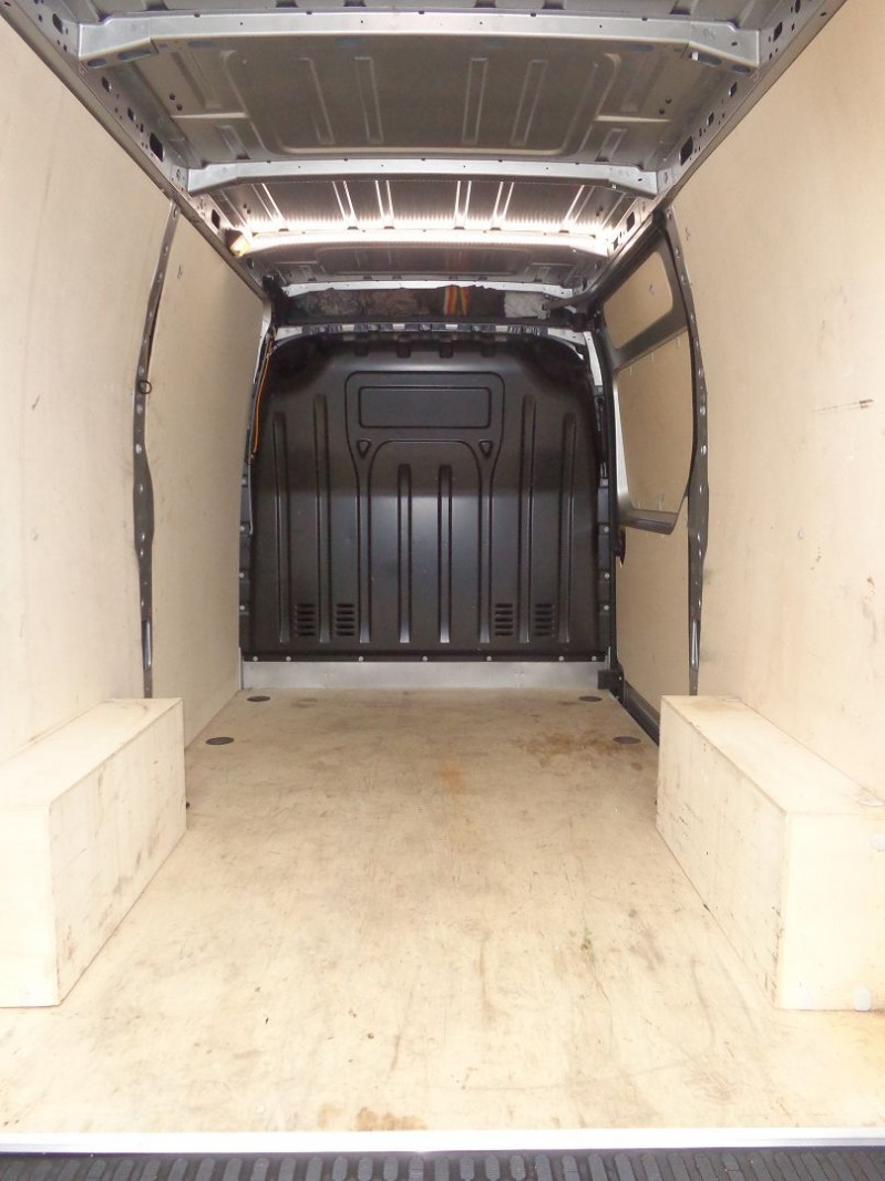 Photo 10 de l'offre de RENAULT MASTER III FG F3300 L2H2 2.3 BLUE DCI 150CH GRAND CONFORT EURO6 à 42990€ chez Auto VEC