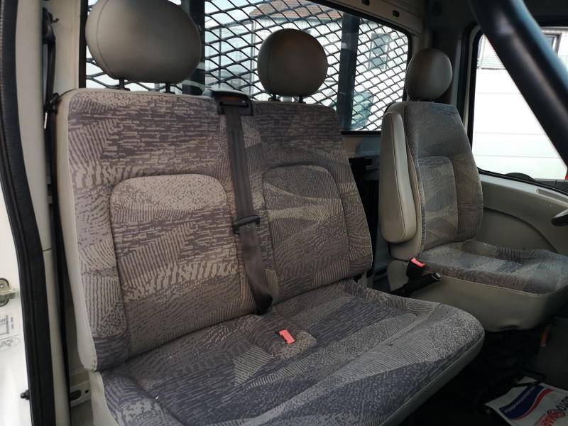 Photo 10 de l'offre de RENAULT TRUCKS MASCOTT CCB 160.35 DXI EMP 4,6M à 16490€ chez Auto VEC