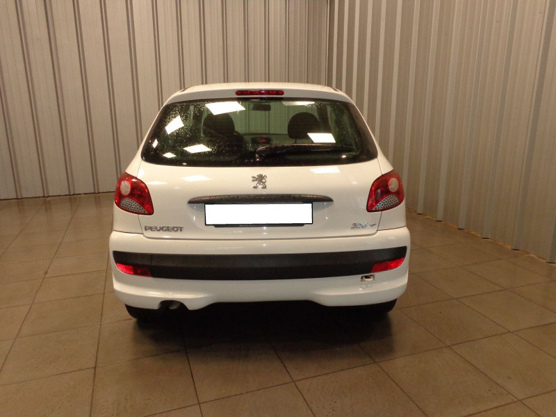 Photo 5 de l'offre de PEUGEOT 206 AFFAIRE 1.4 HDI AFFAIRE STANDARD à 4990€ chez Auto VEC