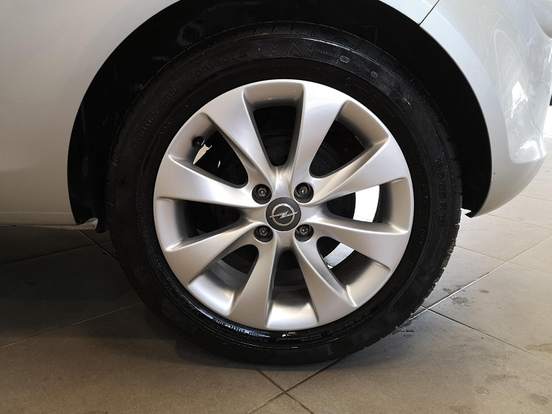Photo 14 de l'offre de OPEL CORSA 1.4 ACTIVE 3P à 7490€ chez Auto VEC