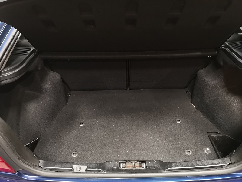 Photo 13 de l'offre de BMW SERIE 3 COMPACT (E36) 316IA 105CH à 5490€ chez Auto VEC