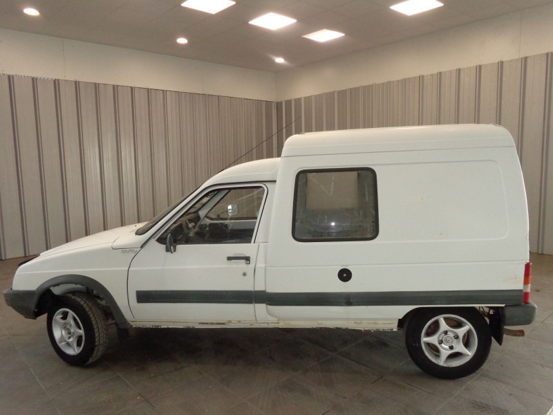 Photo 10 de l'offre de CITROEN C15 FGTTE 765KG 1.8D FIRST à 3990€ chez Auto VEC