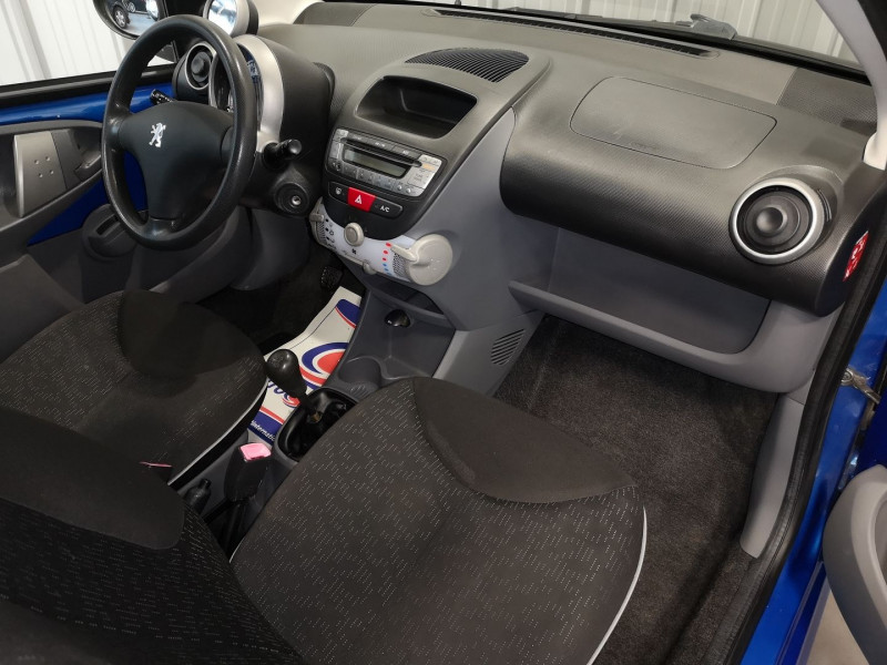 Photo 2 de l'offre de PEUGEOT 107 1.4 HDI TRENDY 5P à 4990€ chez Auto VEC