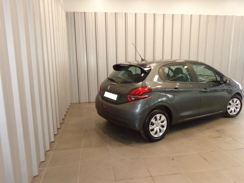 Photo 11 de l'offre de PEUGEOT 208 BUSINESS R 1.6 BLUEHDI 100 S&S ACTIVE 5P à 9990€ chez Auto VEC