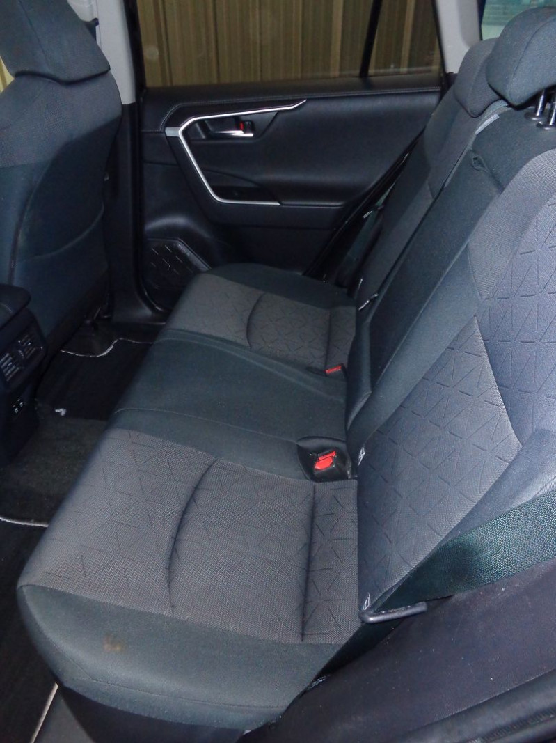 Photo 10 de l'offre de TOYOTA RAV4 HYBRIDE 218CH DYNAMIC 2WD à 32990€ chez Auto VEC