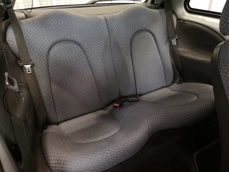 Photo 12 de l'offre de FORD KA 1.3 60CH OBSESSION 3P à 4490€ chez Auto VEC