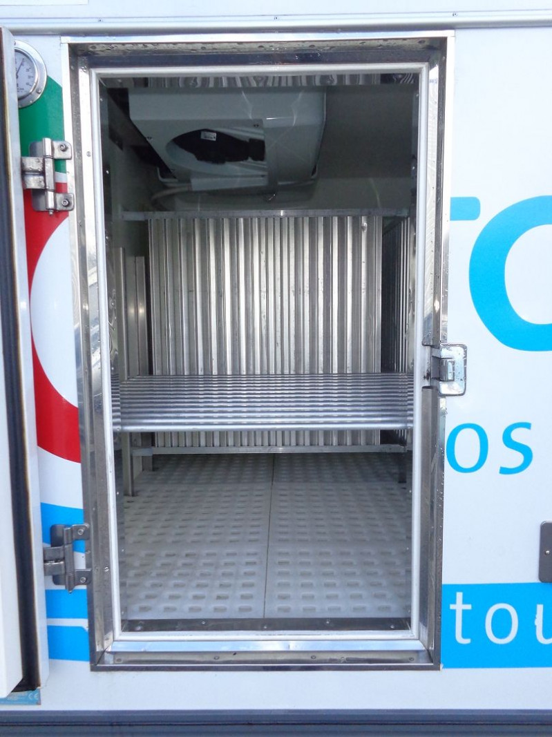 Photo 10 de l'offre de MERCEDES-BENZ SPRINTER CCB 510 CDI 37 3T5 à 13490€ chez Auto VEC