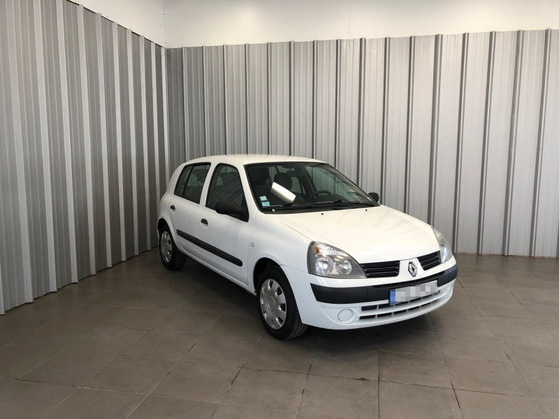 Photo 5 de l'offre de RENAULT CLIO II 1.2 60CH CAMPUS 5P à 4990€ chez Auto VEC