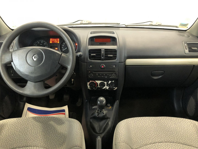 Photo 11 de l'offre de RENAULT CLIO II 1.2 60CH CAMPUS 5P à 4990€ chez Auto VEC