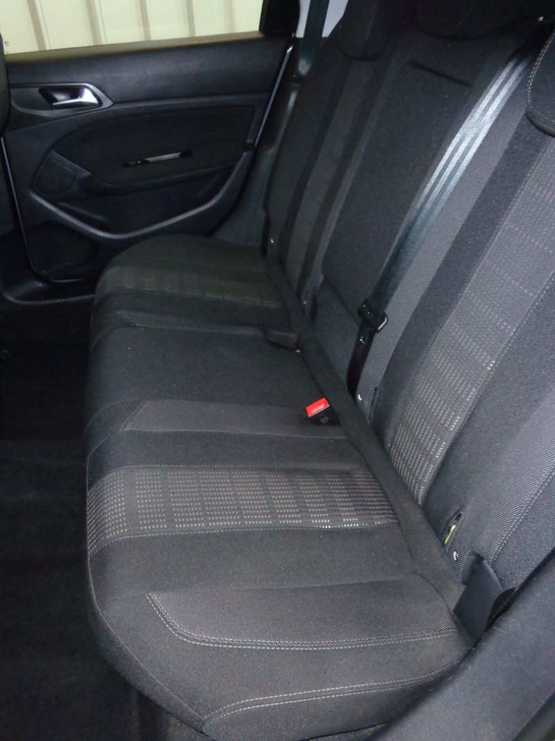 Photo 11 de l'offre de PEUGEOT 308 SW 1.2 PURETECH 130CH ALLURE S&S à 9490€ chez Auto VEC