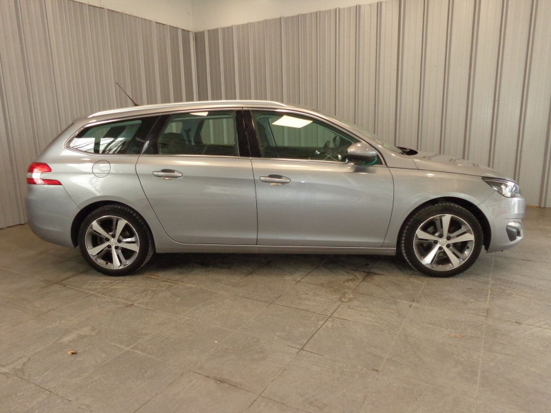 Photo 8 de l'offre de PEUGEOT 308 SW 1.2 PURETECH 130CH ALLURE S&S à 9490€ chez Auto VEC