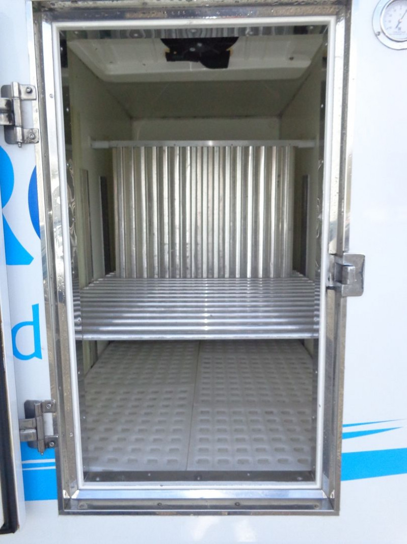 Photo 9 de l'offre de MERCEDES-BENZ SPRINTER CCB 510 CDI 37 3T5 à 13490€ chez Auto VEC