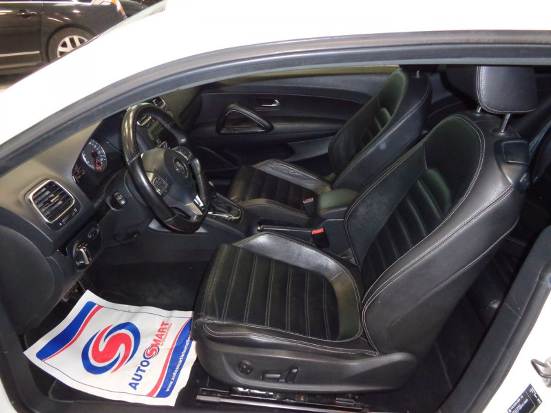 Photo 4 de l'offre de VOLKSWAGEN SCIROCCO 2.0 TDI 170CH FAP CARAT DSG6 à 11490€ chez Auto VEC